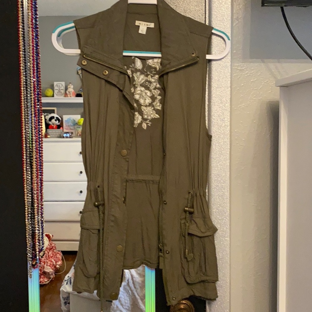 Army green vest